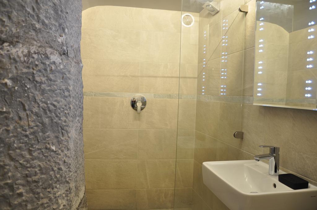 Suite Voltaire Carcassonne Oda fotoğraf